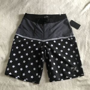 Hurley Board Shorts Style Swim Trunks Black White Stars Stripes Men's Sz  28 NWT